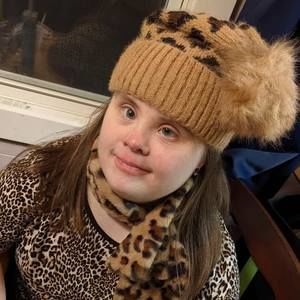 Meet your Posher, Sharon